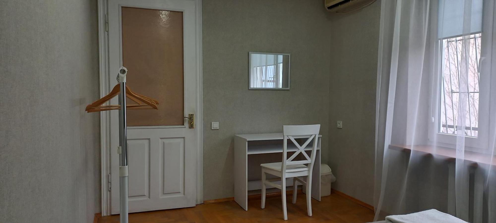 Pelican Guest House & Hostel Czernowitz Exterior foto